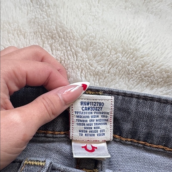 True Religion Kate Cropped Jeans – Size 25 | Y2K Edge | Statement Denim | - Picture 5 of 7